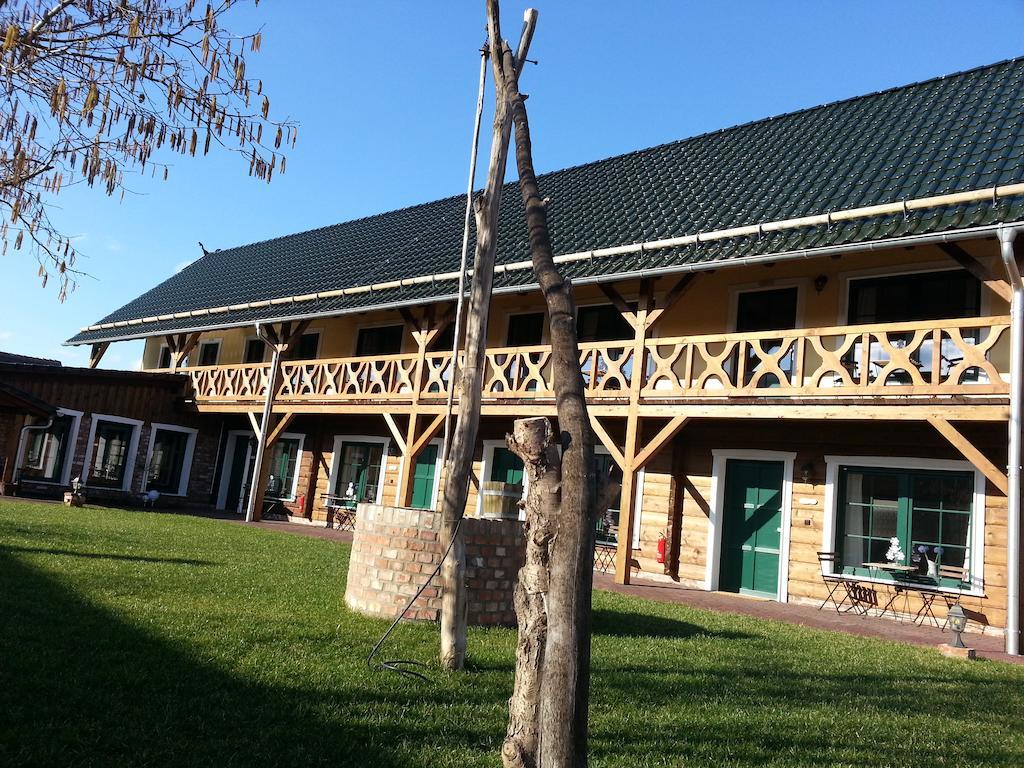 Gasthof Zum Holzpantoffelmacher&schauhanderkspension汉堡（斯普雷瓦尔德）